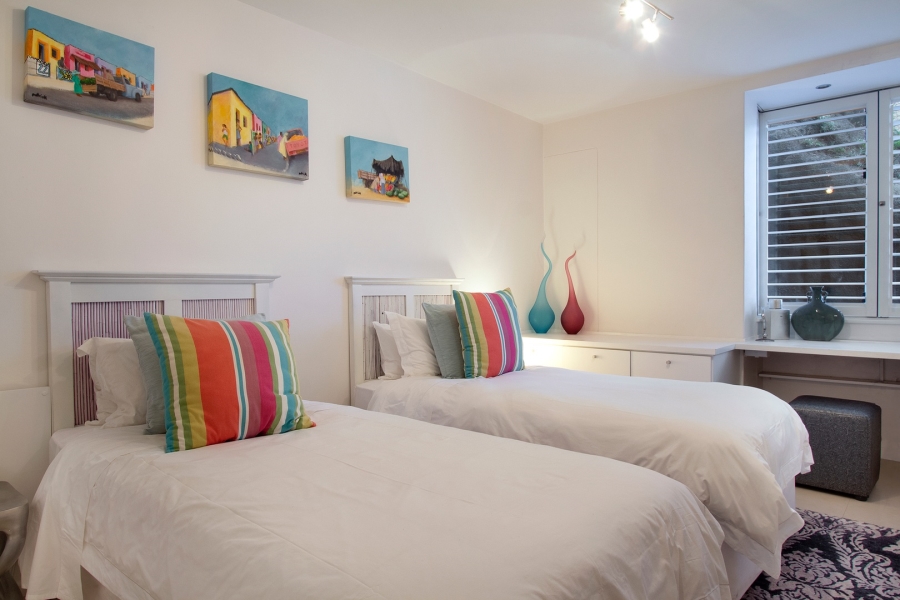 3 Bedroom Property for Sale in Clifton Western Cape